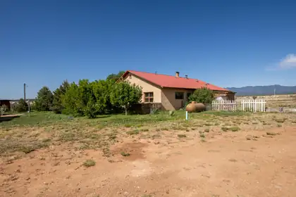 180 Canta Ranas Road, Mountainair