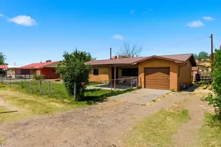 667 Monte Vista Road NE 
