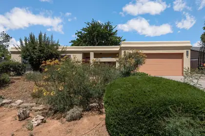 9209 Layton Avenue NE, Albuquerque