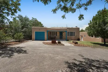 813 Girard Boulevard SE, Albuquerque