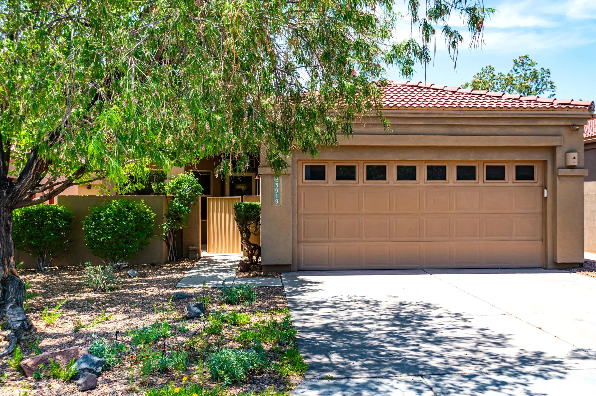 3919 Fox Sparrow Trail NW
