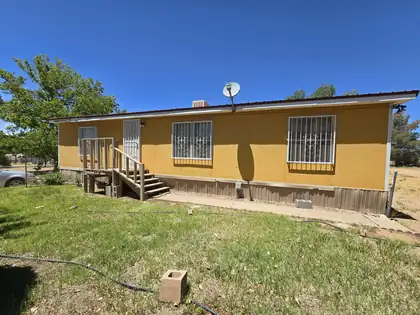 1 Santa Monica Avenue, Los Lunas 