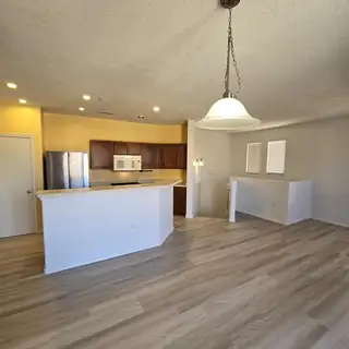 601 Menaul Boulevard NE UNIT 4406 