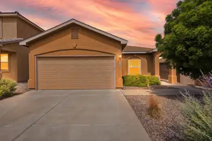 916 Kipuka Drive NW, Albuquerque