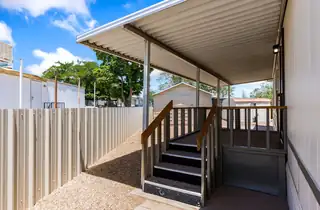 400 Del Rey Court SE 