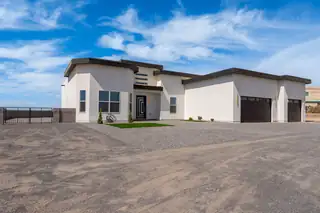 1400 Abrazo Road NE 