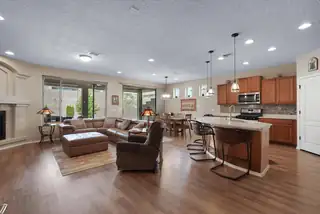 1805 Pebble Creek Trail NW 