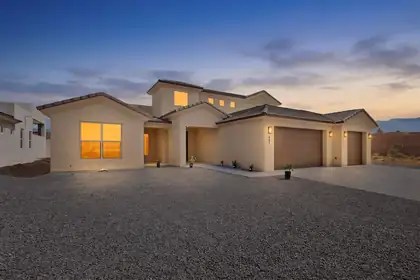 861 11th Avenue SE, Rio Rancho