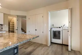 10 Adams Road SW 
