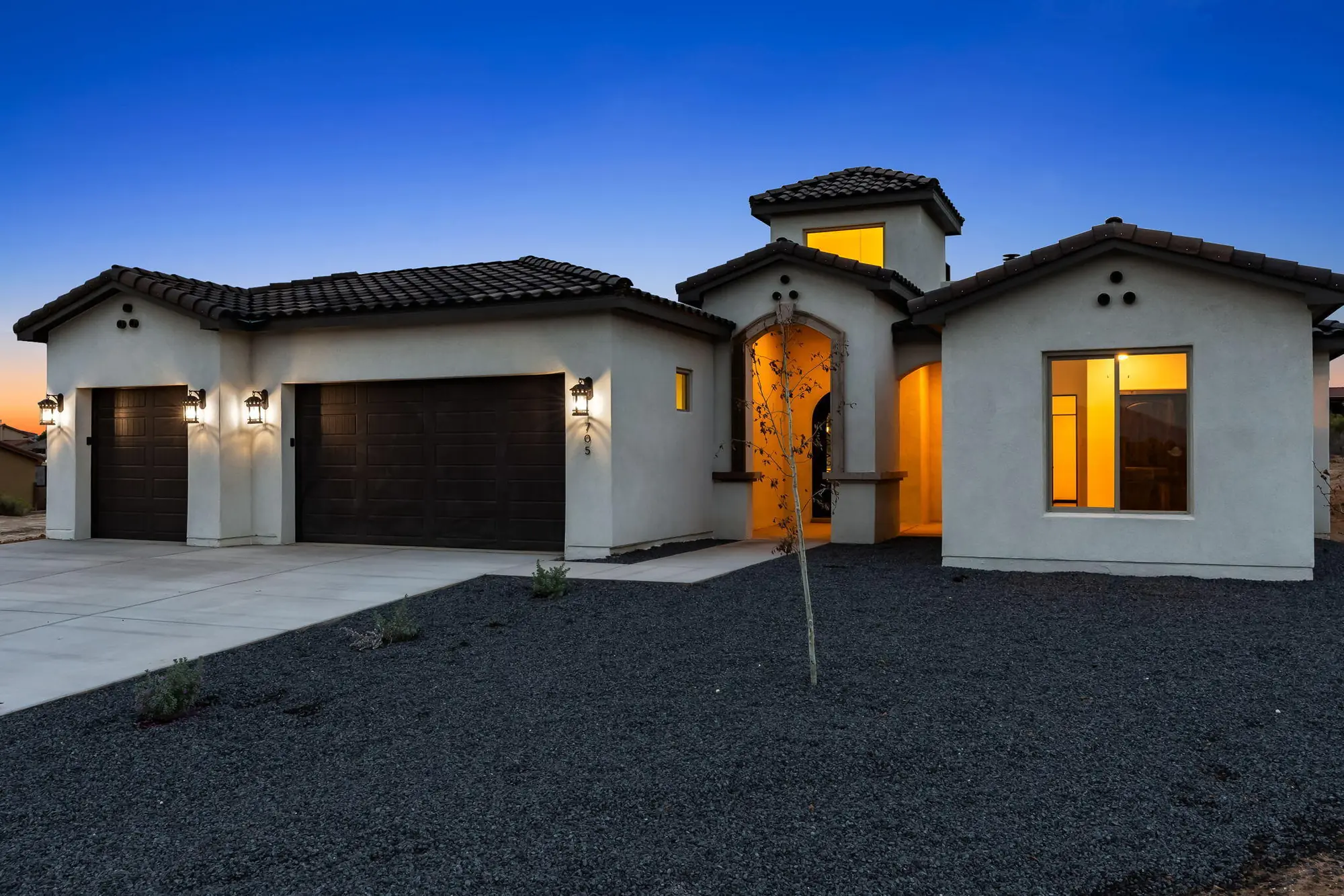 705 4th Street NE, Rio Rancho, NM 87124