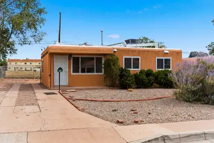 8116 Kathryn Avenue SE, Albuquerque