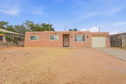 606 Grace Street NE, Albuquerque