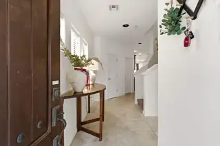 3229 Llano Vista Loop NE 