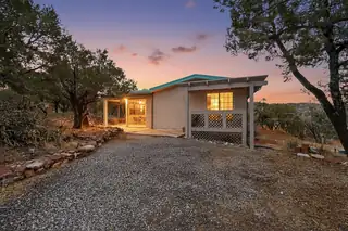 9 Mikes Place 