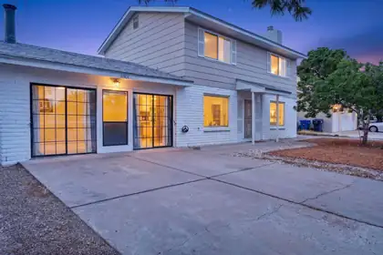 5901 Hayes Drive NW, Albuquerque