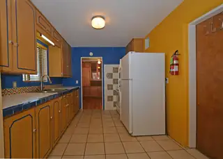 236 Laguayra Drive NE 