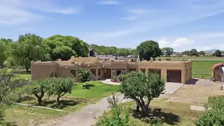 458 Calle De Wences, Los Lunas 