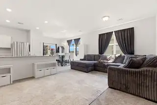 1425 Vista Grande Loop NE 