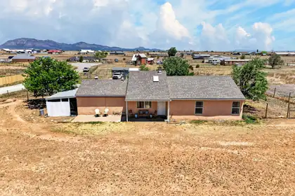 4 Starlight Acres Drive, Edgewood