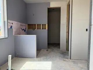 7200 Nagoya Road NE 