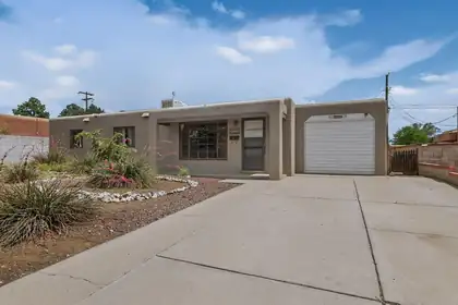 8026 Aspen Avenue NE, Albuquerque