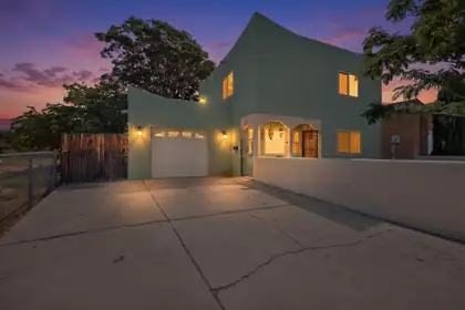 1648 Moon Street NE, Albuquerque