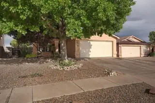 936 Cockatiel Drive SW 
