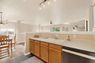 2900 Vista Del Rey NE 35D 