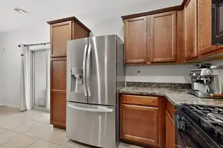 1818 Buckskin Loop NE 