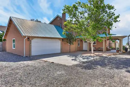 816 Acapulco Road NE, Rio Rancho