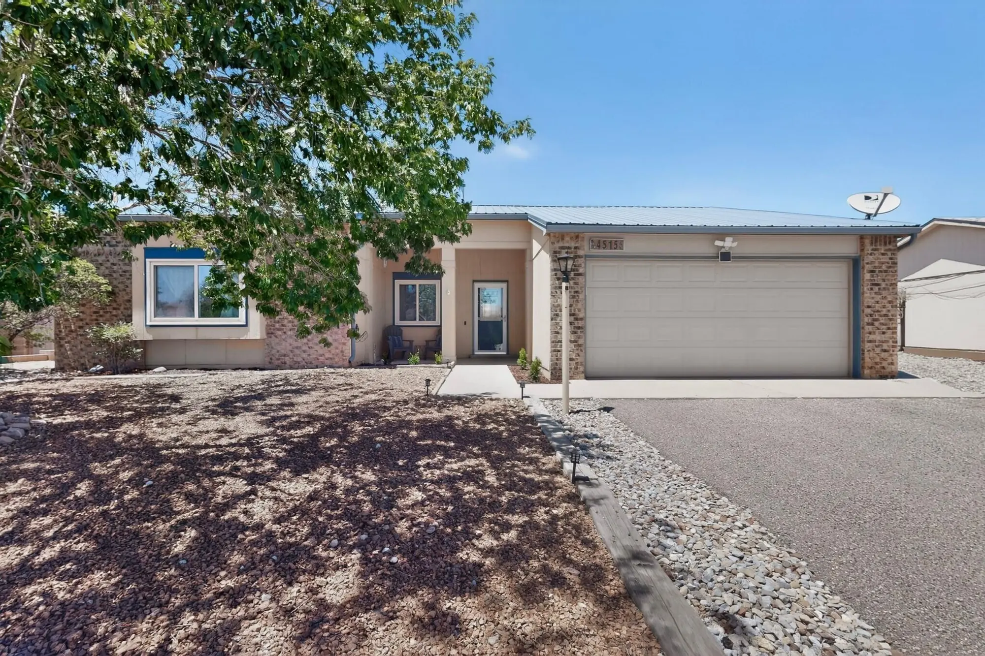 4515 Zirconia Drive NE