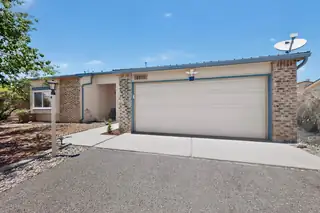 4515 Zirconia Drive NE 