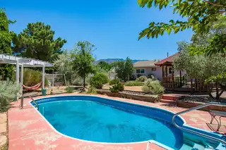 10405 Mazatlan Drive NE 
