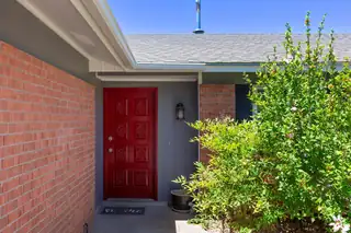 10405 Mazatlan Drive NE 