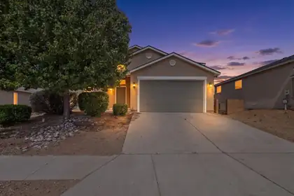 235 Cloud View Avenue SW, Los Lunas
