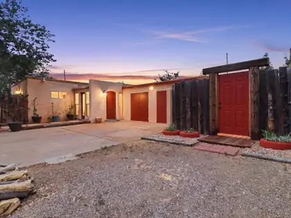 2837 Calle Princesa Juana, Santa Fe