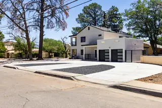 701 Solano Drive SE 