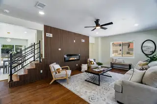 701 Solano Drive SE 