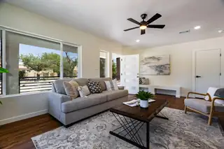 701 Solano Drive SE 