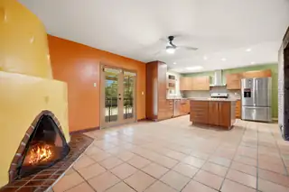 9905 Mesa Arriba Avenue NE 