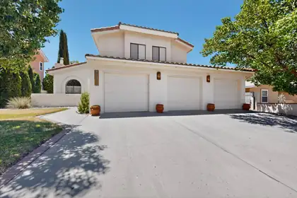 9118 Wallace Avenue NE, Albuquerque