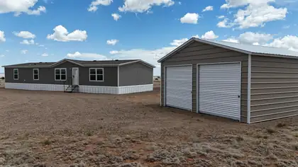 15 Coyote Loop, Moriarty