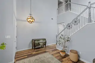 529 Loma Linda Loop NE 