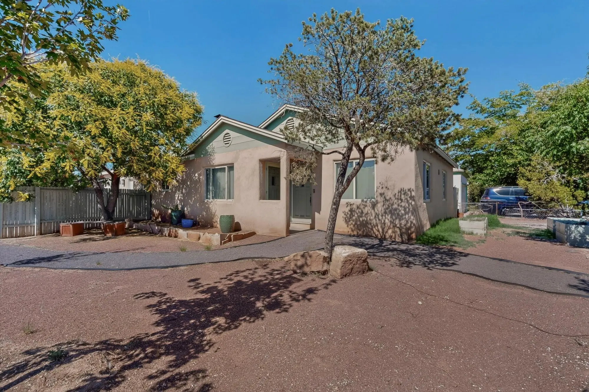 3605 Mesa Verde Avenue NE