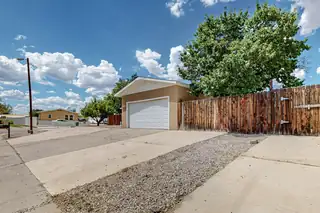 812 Seville Loop 