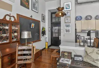 301 Central Avenue NE 302 