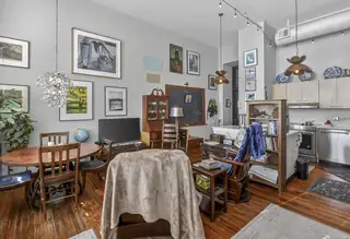 301 Central Avenue NE 302 