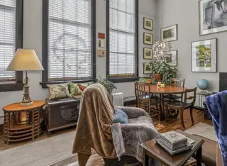 301 Central Avenue NE 302 