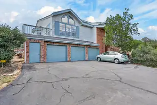 18 Boulder Lane 