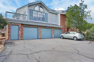 18 Boulder Lane 